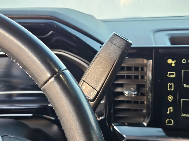 Used 2024 GMC Sierra 2500 SLE w/ SLE Convenience Package image 12