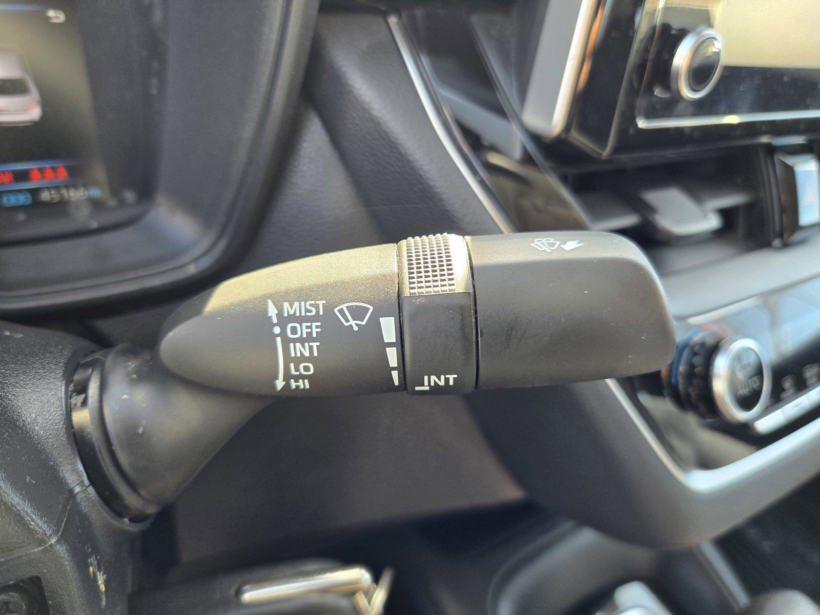 Used 2020 Toyota Corolla LE image 26