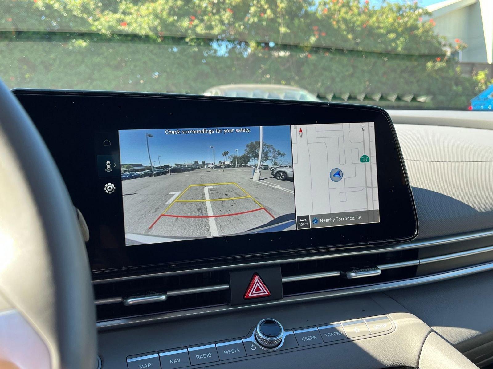 Used 2025 Hyundai Elantra SEL image 25