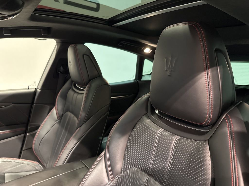 Used 2021 Maserati Levante GranSport image 13