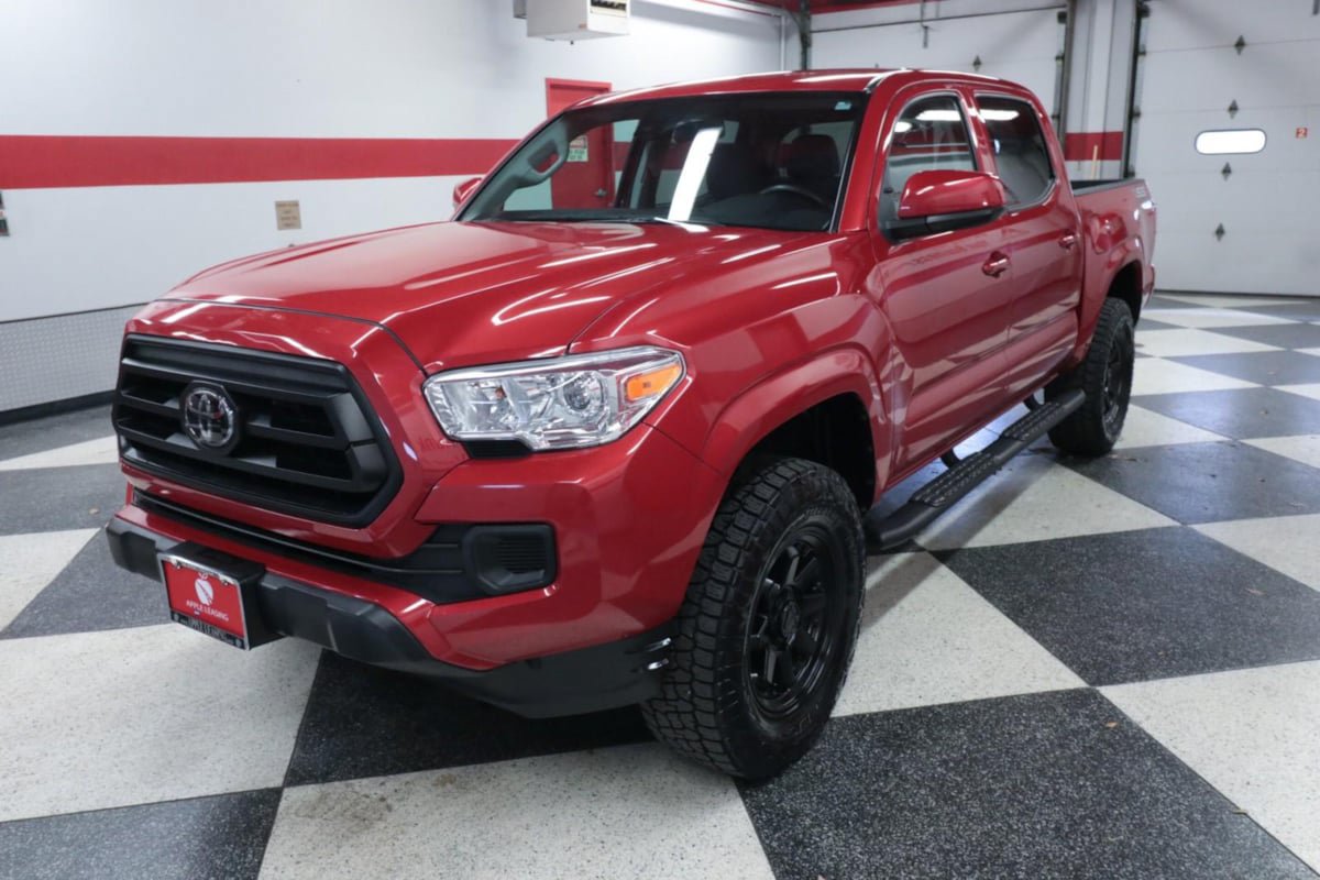 Used 2023 Toyota Tacoma SR AWD/4WD image 6