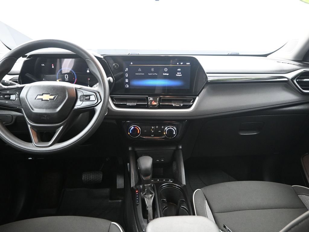 Used 2024 Chevrolet TrailBlazer LT image 30