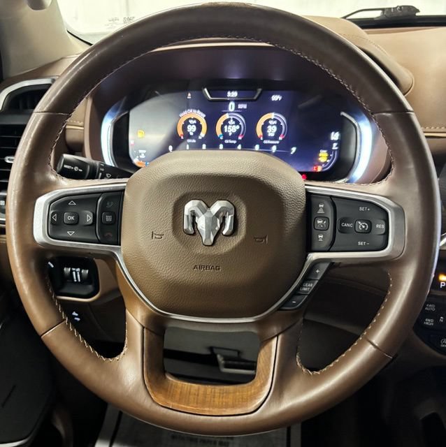 Used 2023 RAM 1500 Limited AWD/4WD image 11