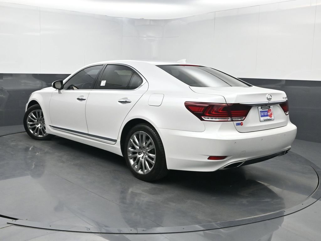 Used 2016 Lexus LS 460 w/ Comfort Package image 25