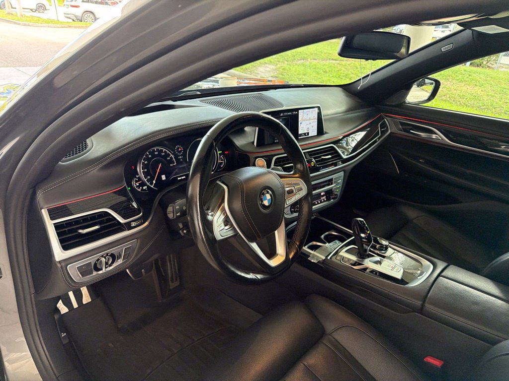 Used 2019 BMW 740i xDrive w/ Executive Package AWD/4WD image 7
