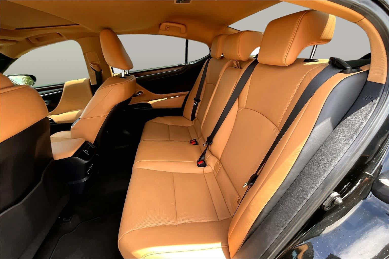 Used 2025 Lexus ES 350 w/ Premium Package FWD image 21