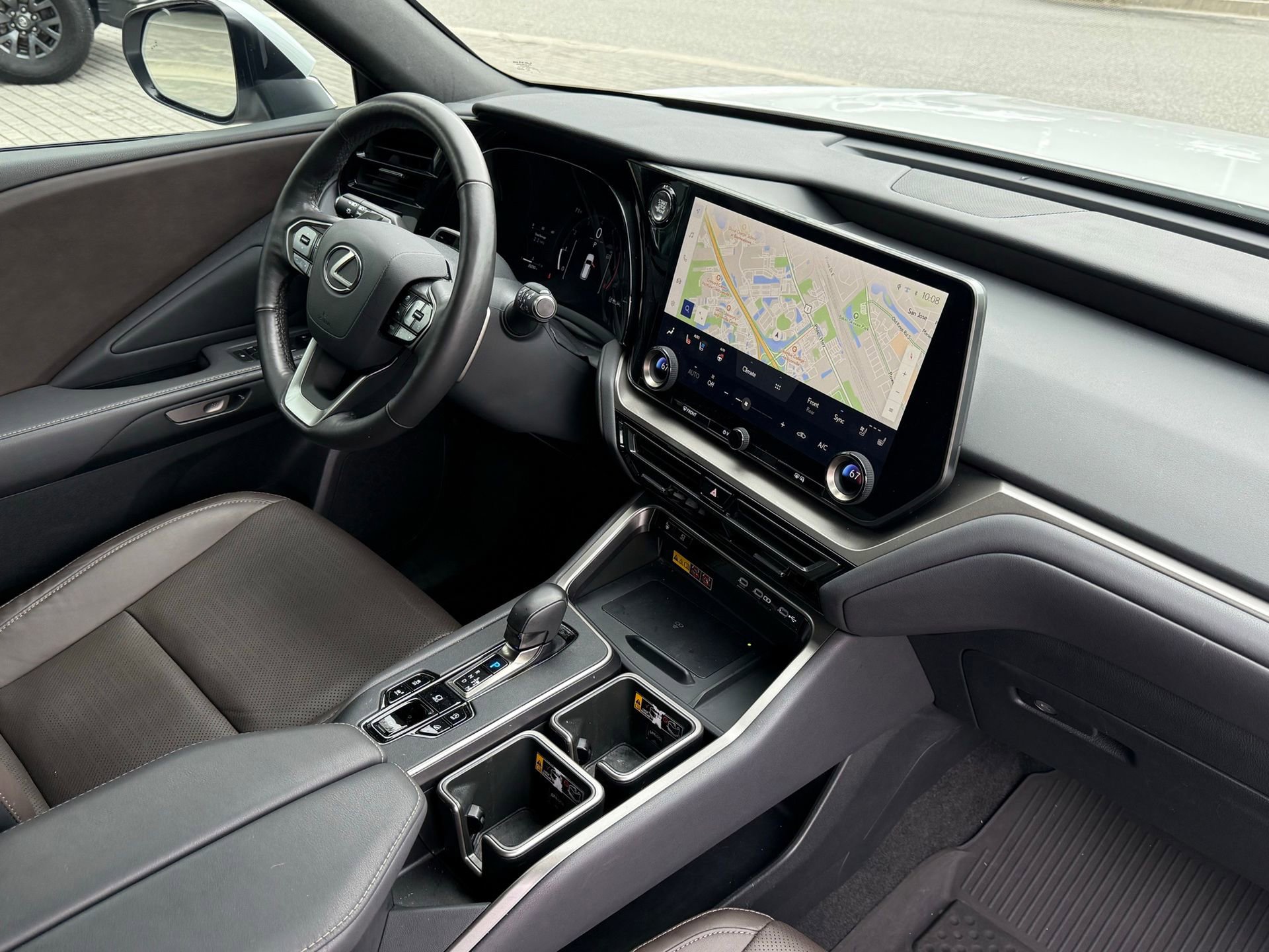 Used 2024 Lexus TX 350 350 Premium w/ Captains Chair Package image 3