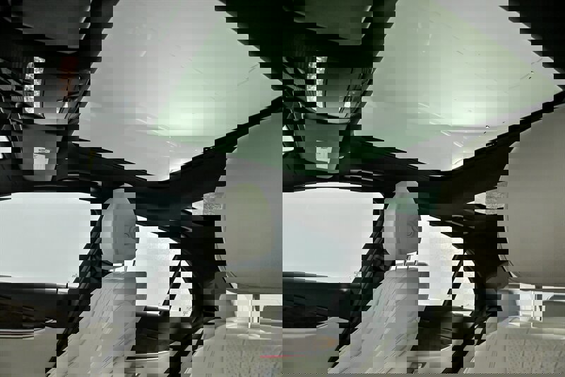 Used 2017 Mercedes-Benz E 300 4MATIC image 23