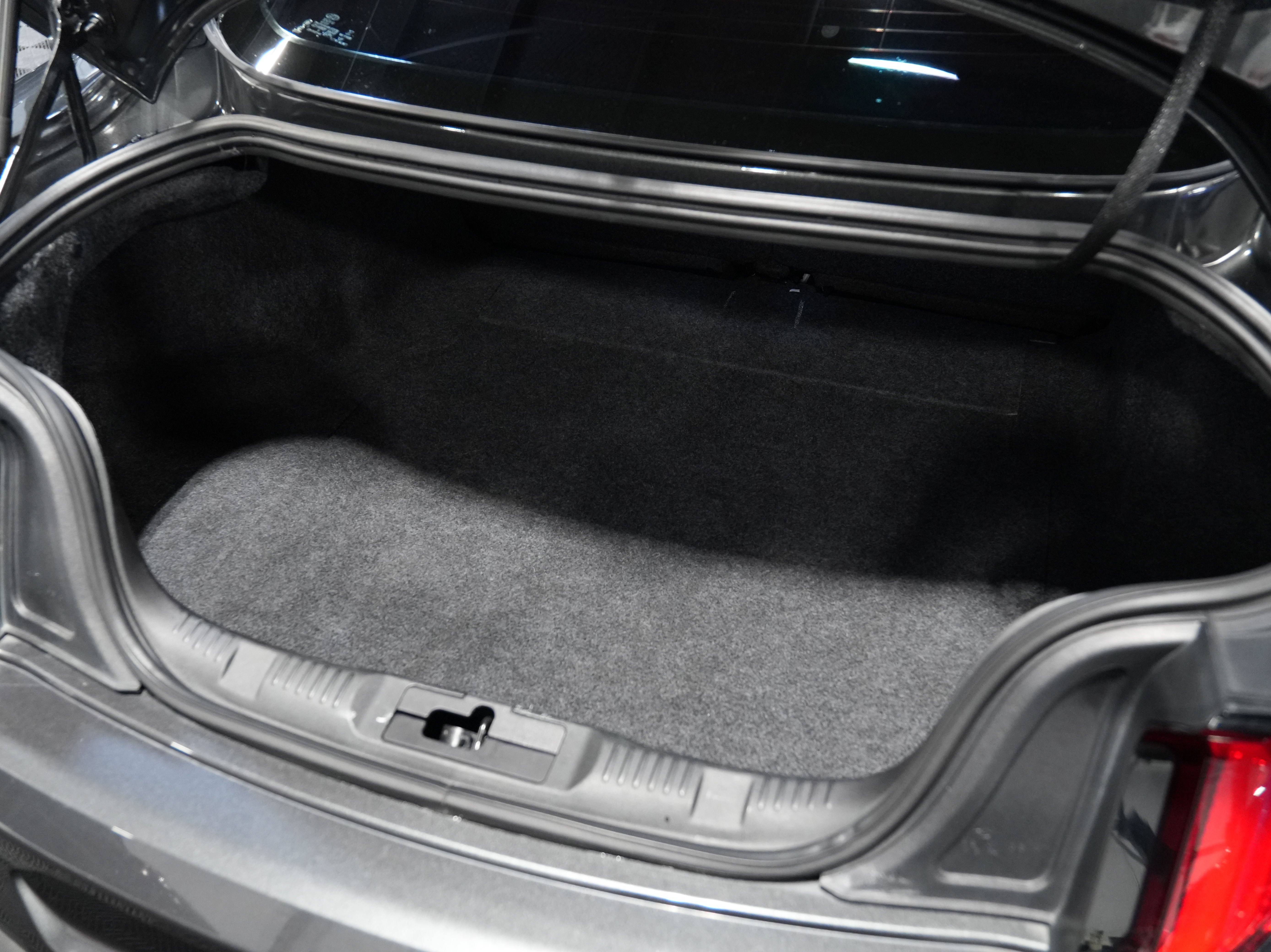 Used 2020 Ford Mustang GT RWD image 46