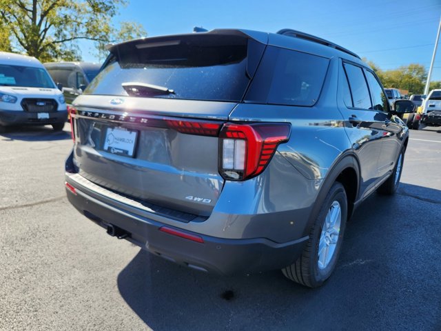 New 2026 Ford Explorer Active image 4
