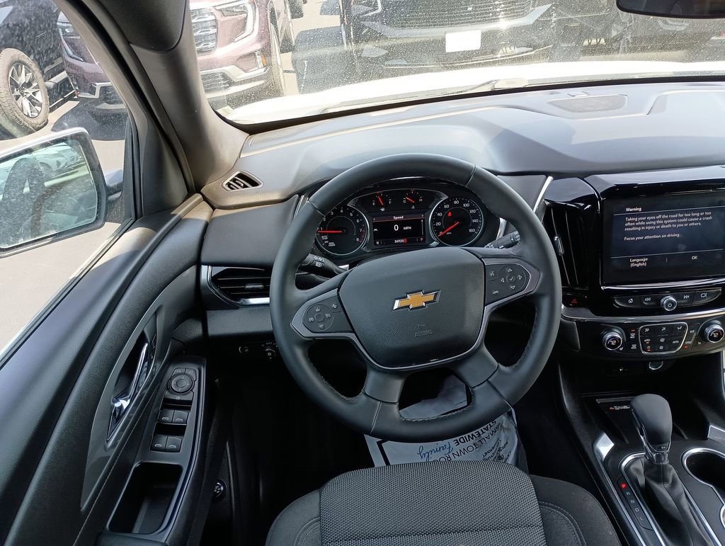 Used 2023 Chevrolet Traverse LT image 20