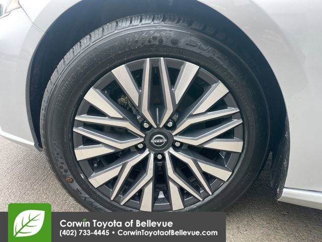 Used 2024 Nissan Altima 2.5 SV image 25