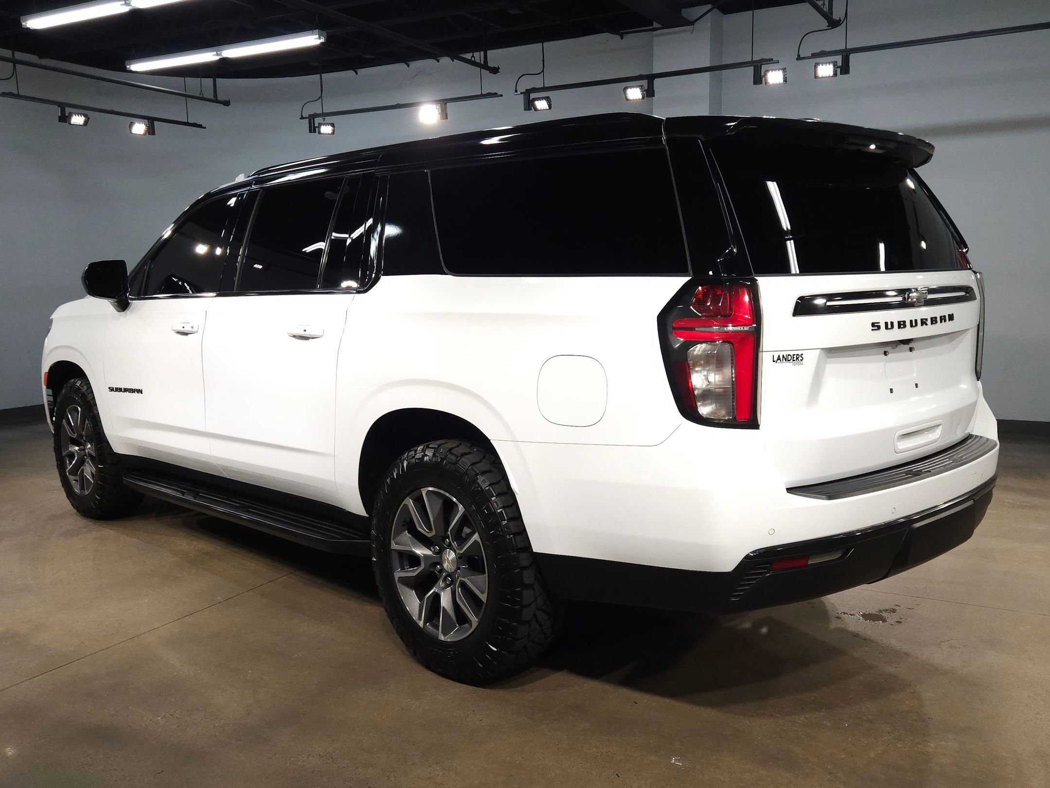 Used 2024 Chevrolet Suburban LS w/ Driver Alert Package AWD/4WD image 5
