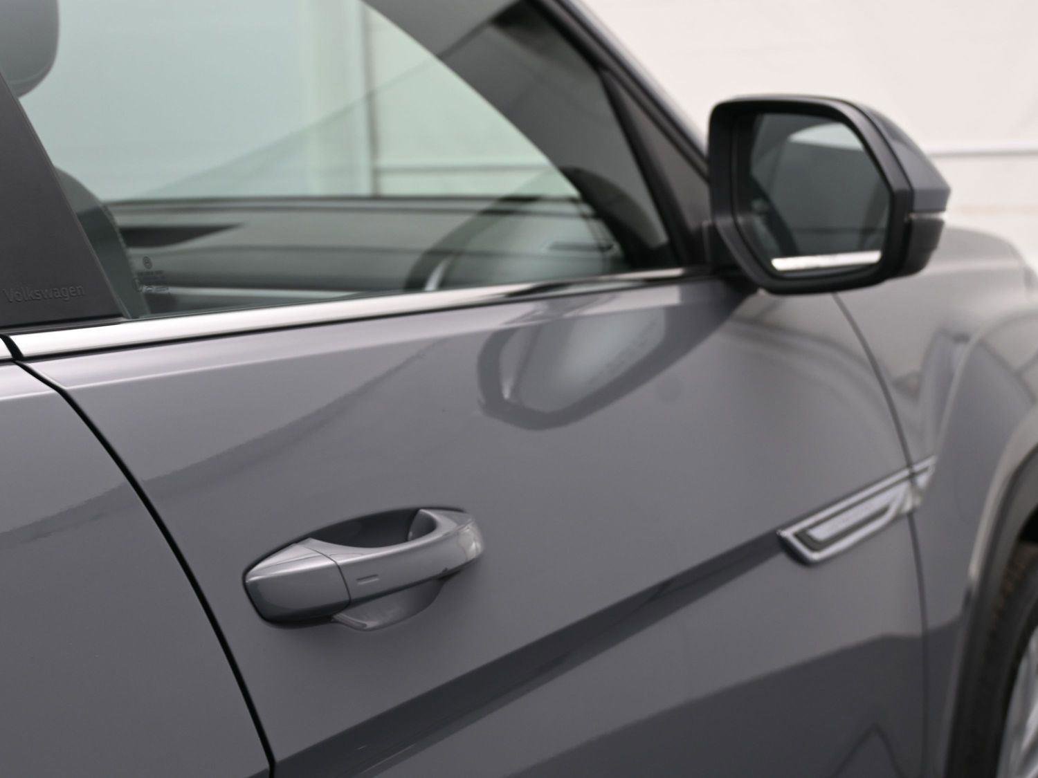 Certified 2022 Volkswagen Atlas Cross Sport SE image 15