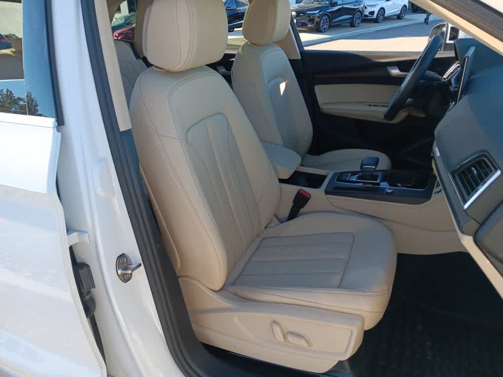 Used 2023 Audi Q5 2.0T Premium Plus w/ Premium Plus Package AWD/4WD image 18