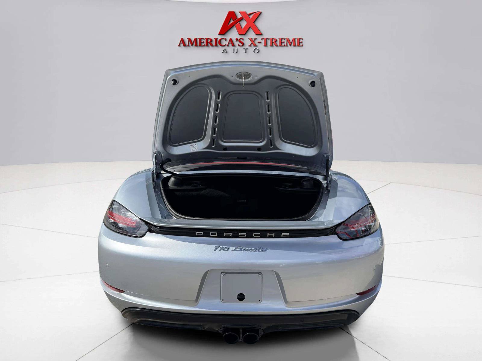 Used 2018 Porsche 718 Boxster RWD image 44