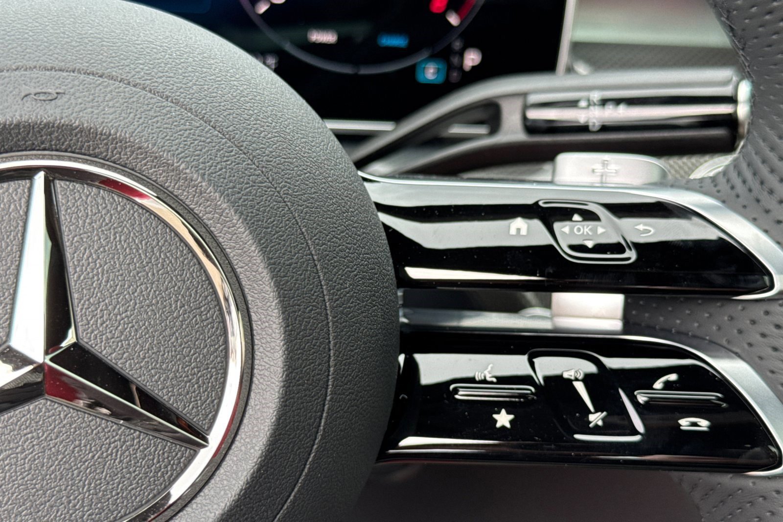 New 2026 Mercedes-Benz CLE 450 4MATIC Coupe image 31