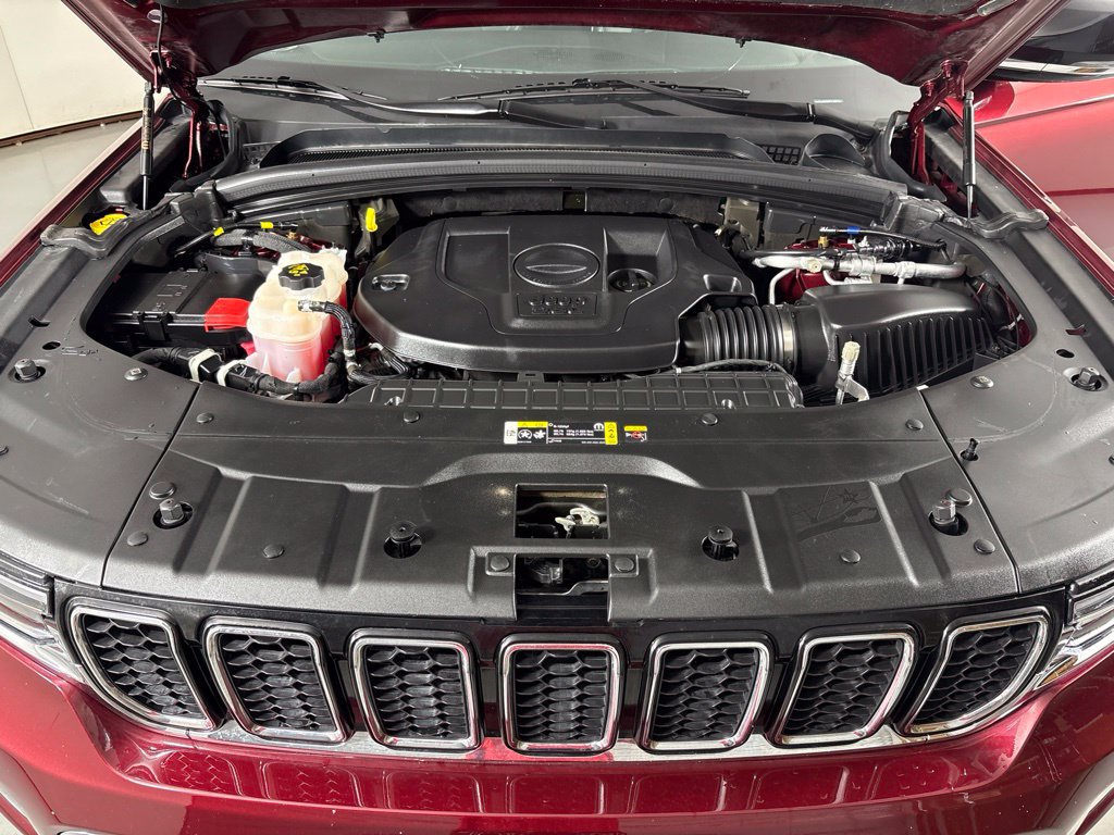 Used 2023 Jeep Grand Cherokee L Overland w/ Luxury Tech Group IV AWD/4WD image 56