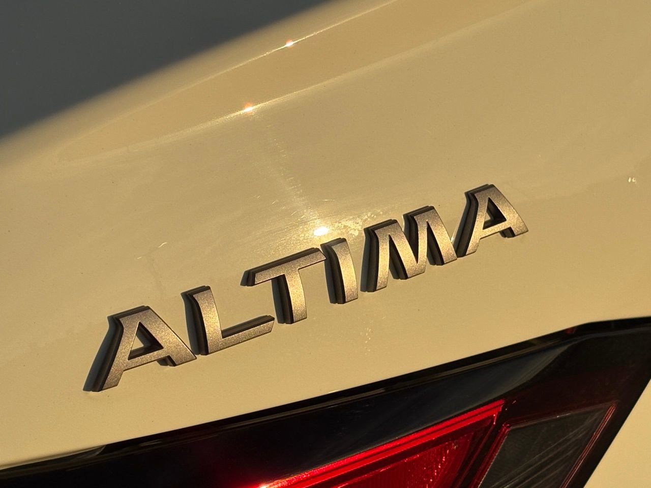 Certified 2025 Nissan Altima 2.5 S image 9