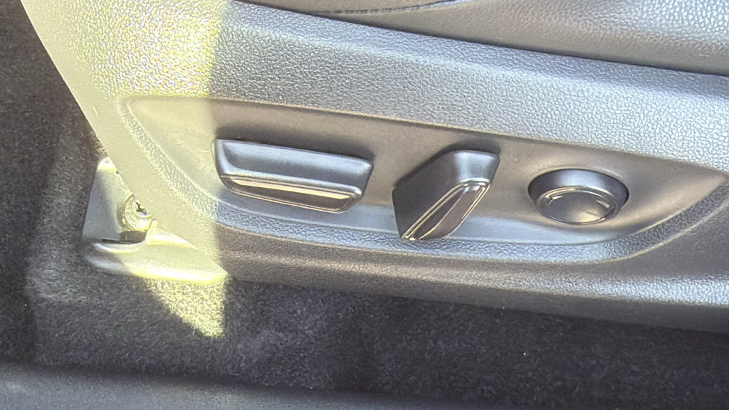 Certified 2023 Subaru Solterra AWD image 21