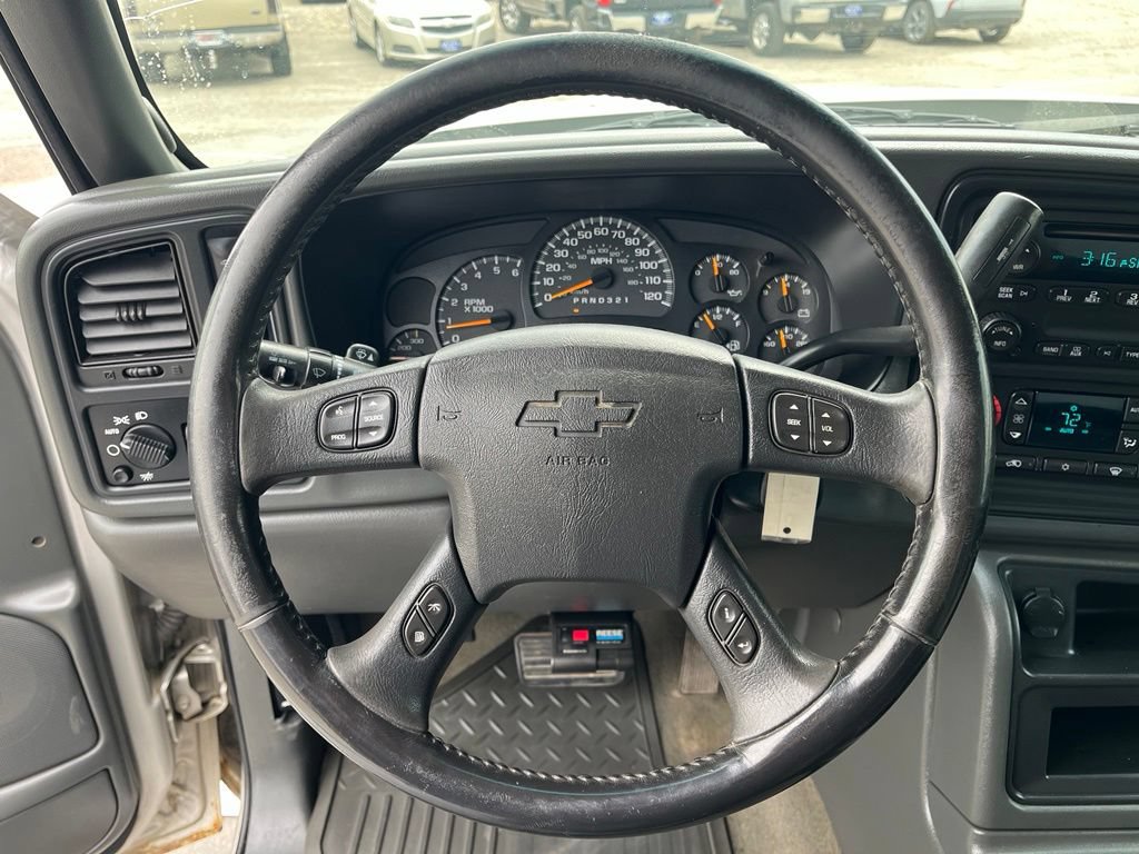 Used 2006 Chevrolet Silverado 2500 LS AWD/4WD image 11