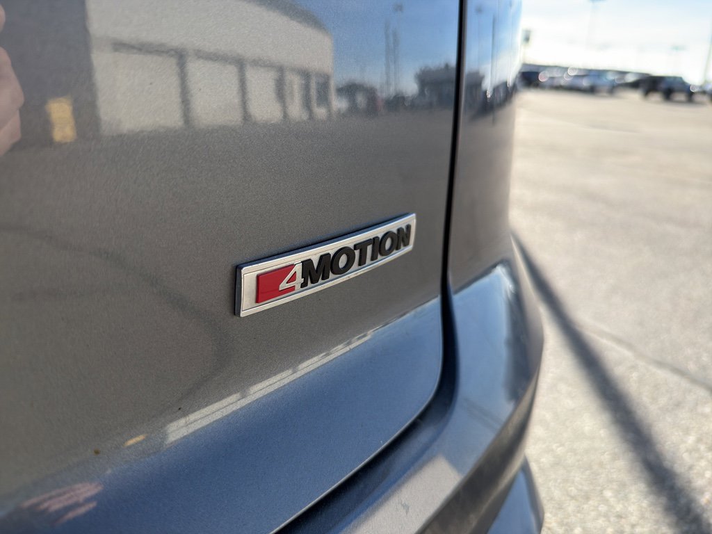 Used 2020 Volkswagen Atlas Cross Sport SEL image 32