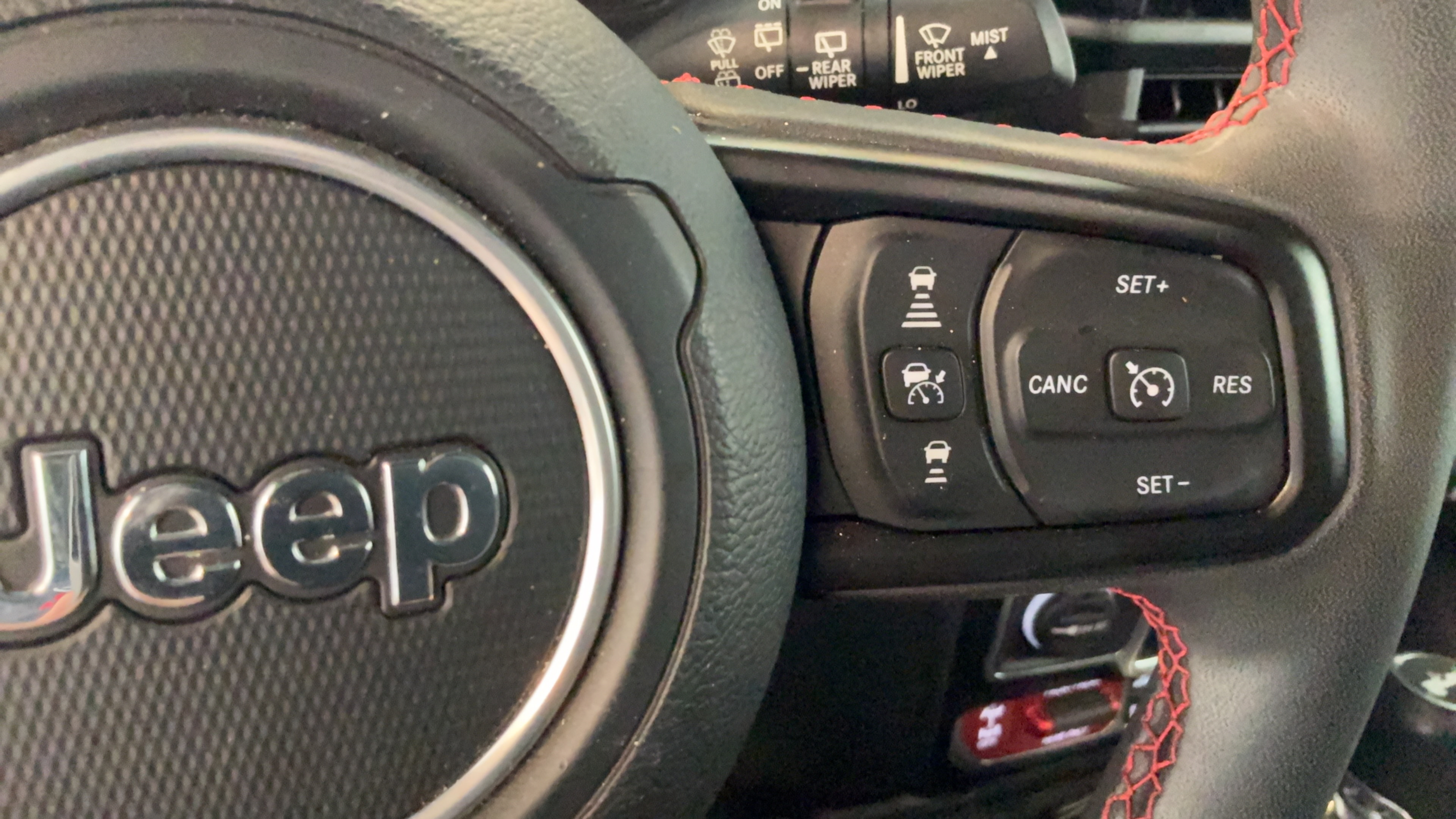Used 2024 Jeep Wrangler Unlimited Rubicon AWD/4WD image 22