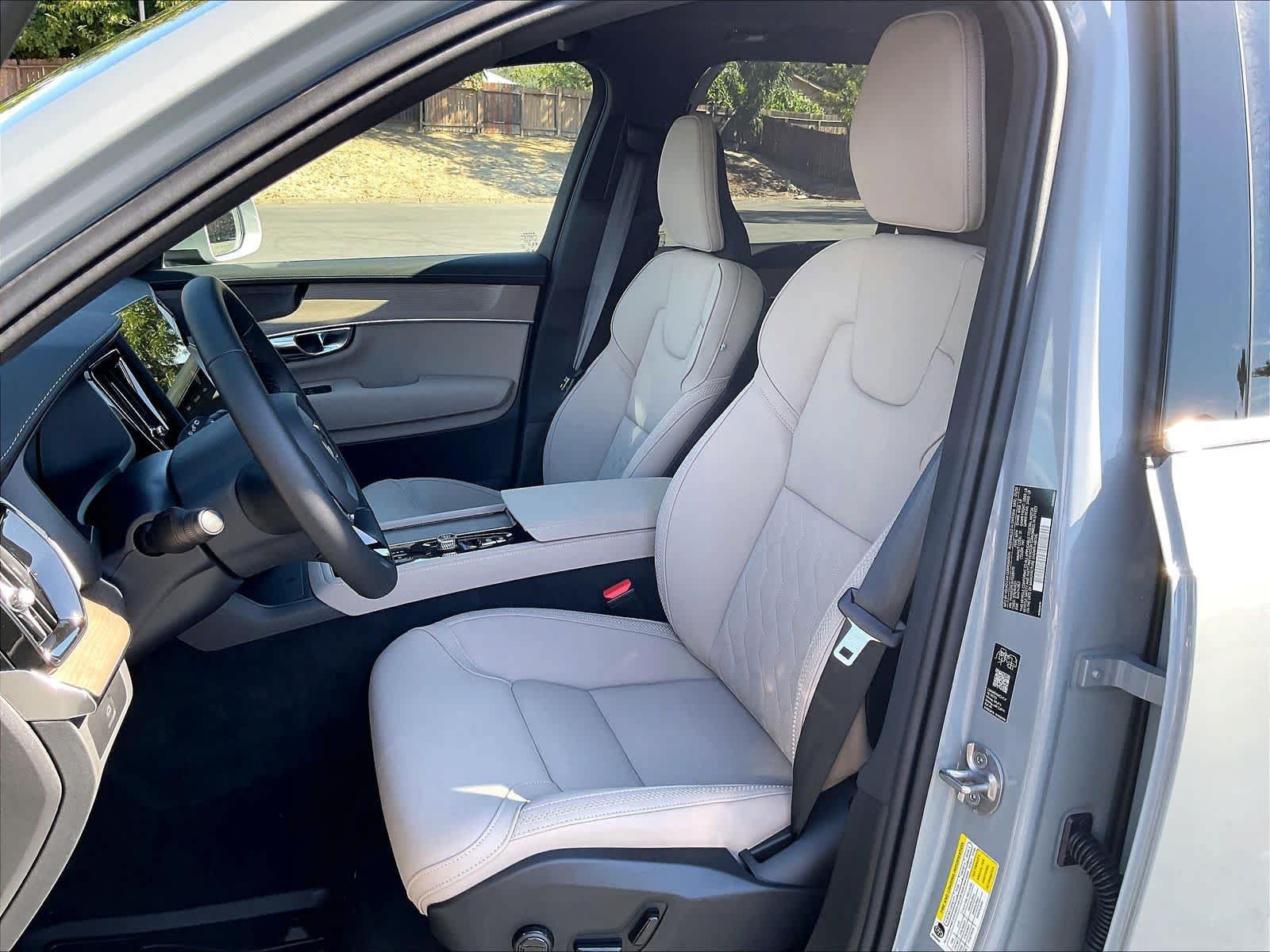 New 2027 Volvo XC90 B6 Plus AWD/4WD image 11