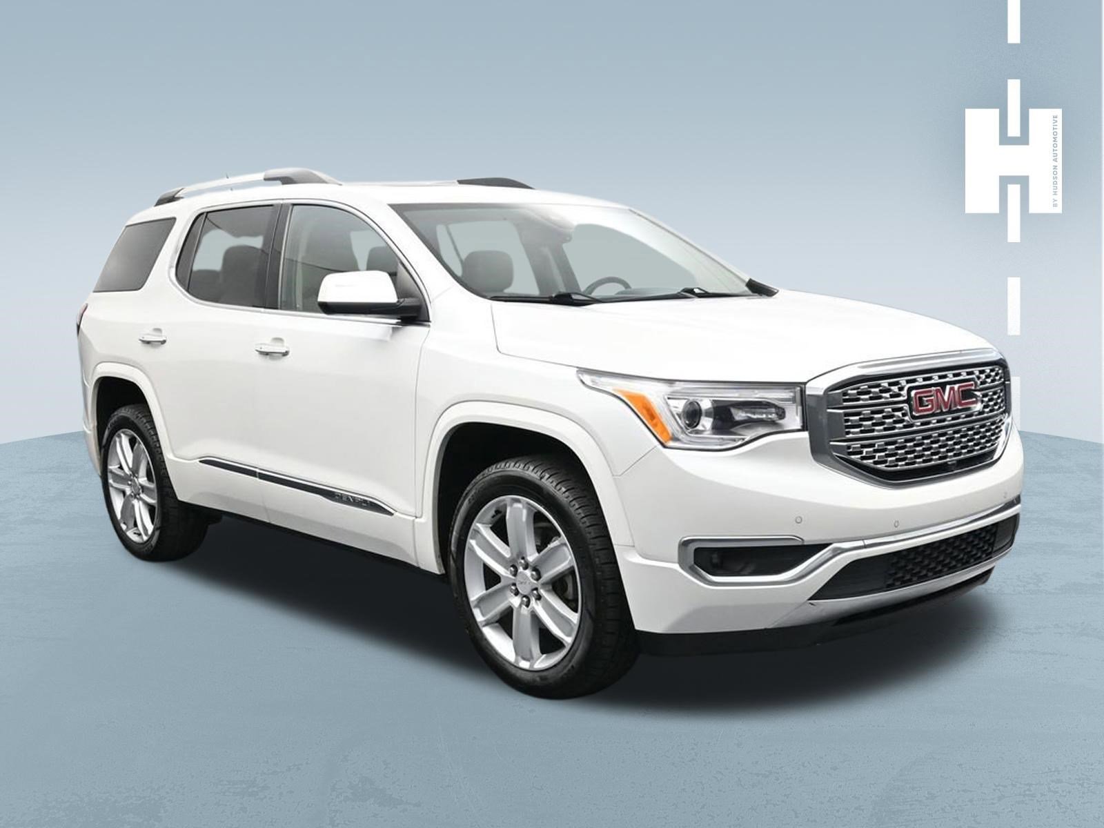 Used 2019 GMC Acadia Denali w/ Technology Package FWD image 1