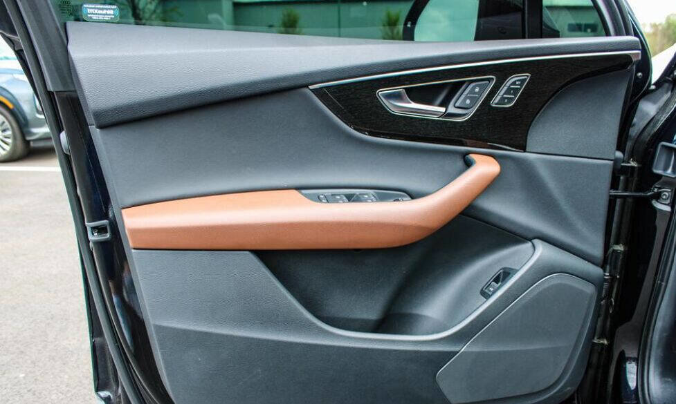 Used 2021 Audi Q7 3.0T Premium w/ Convenience Package image 7