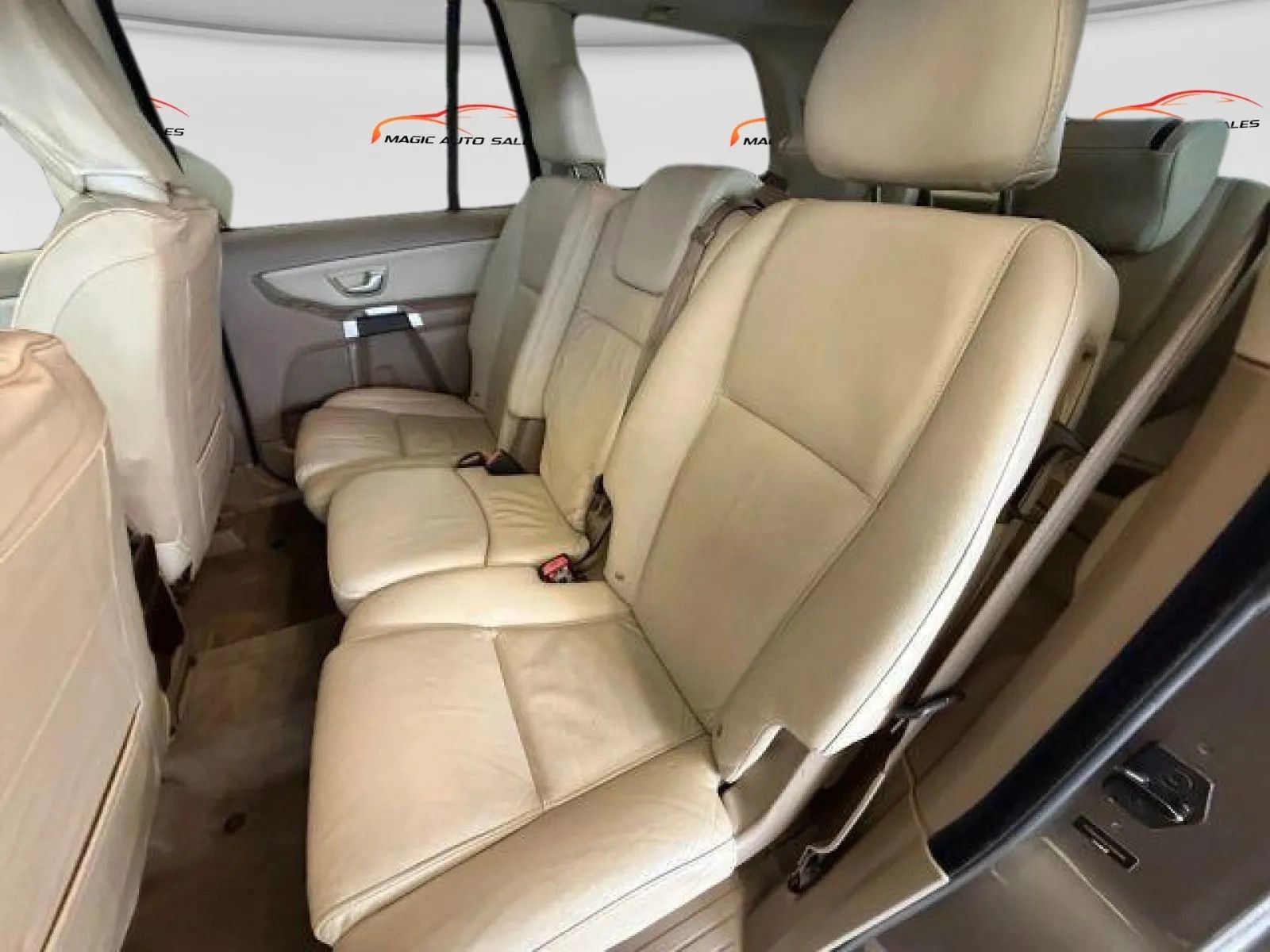 Used 2010 Volvo XC90 3.2 image 11