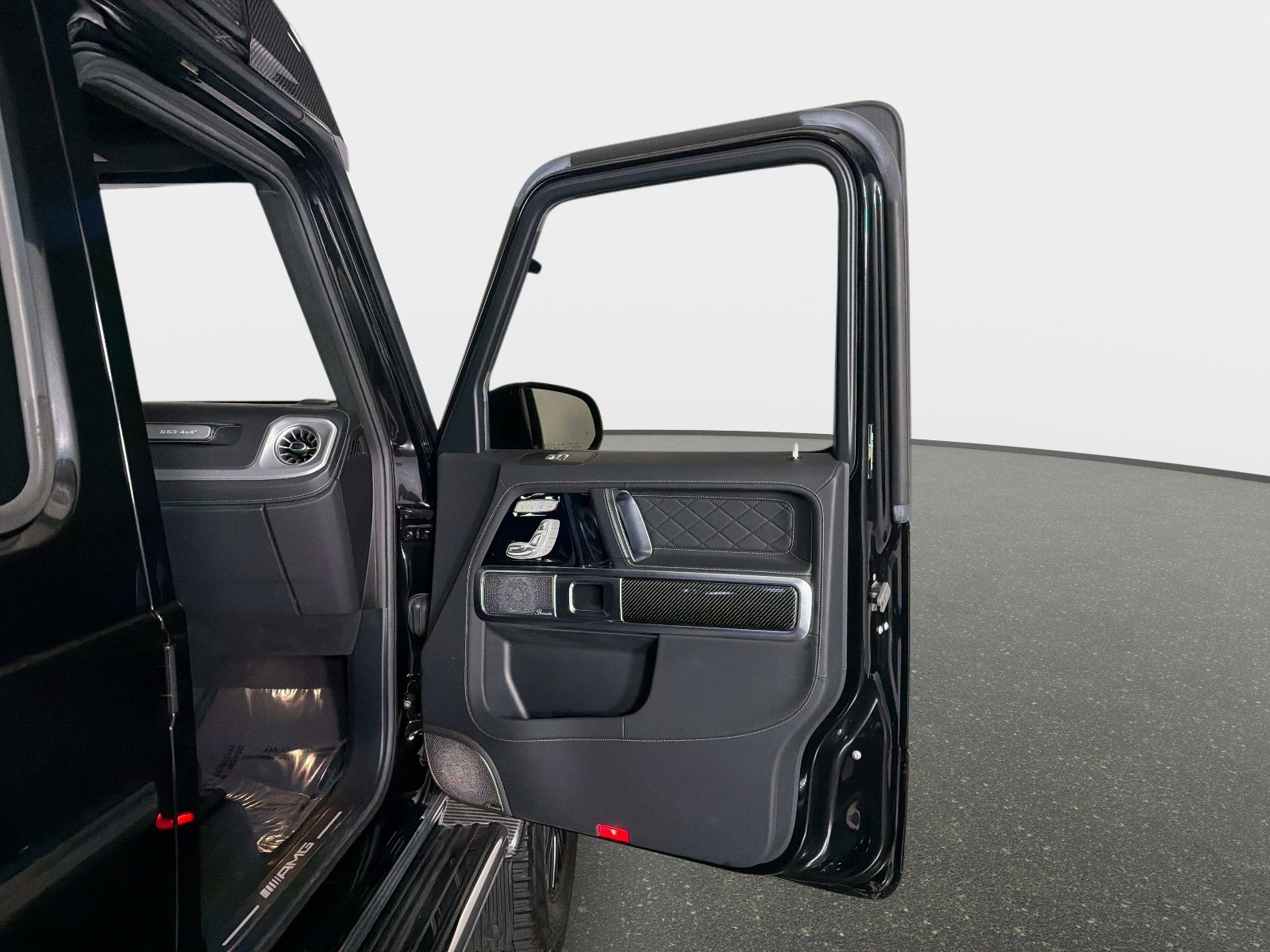 Used 2022 Mercedes-Benz G 63 AMG Squared image 22