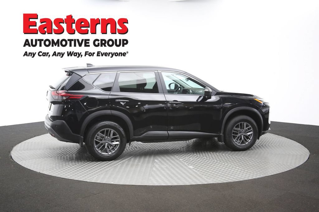 Used 2023 Nissan Rogue S AWD/4WD image 43