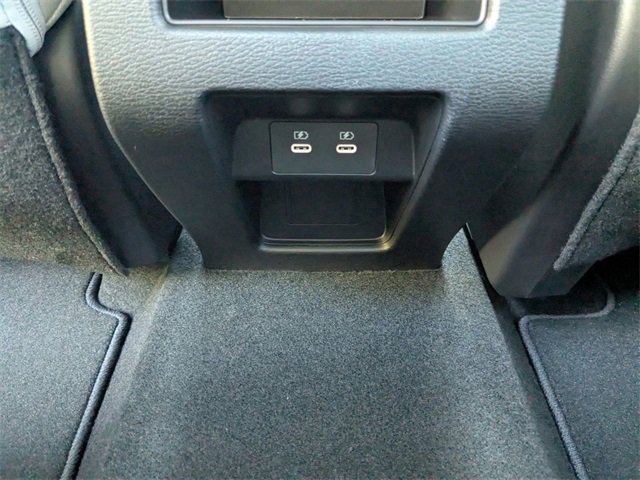 New 2025 Mitsubishi Outlander SE image 16