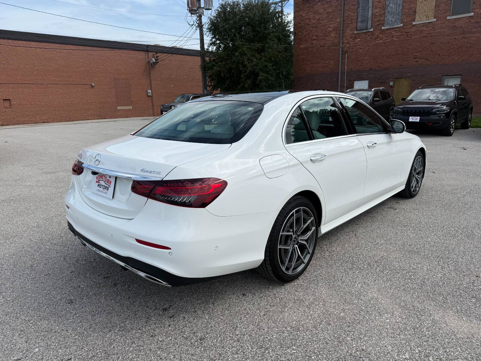 Used 2021 Mercedes-Benz E 350 4MATIC Sedan image 5