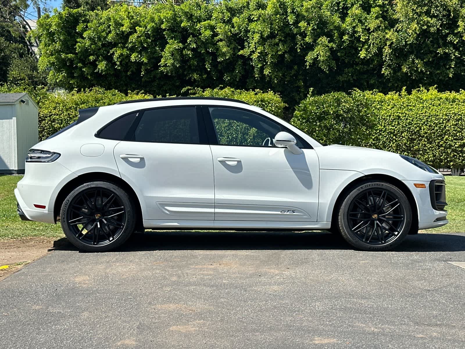 New 2026 Porsche Macan GTS AWD/4WD image 9