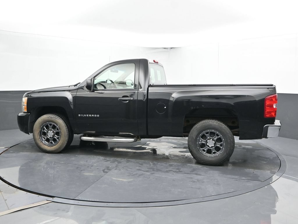 Used 2011 Chevrolet Silverado 1500 W/T w/ LS Package RWD image 8