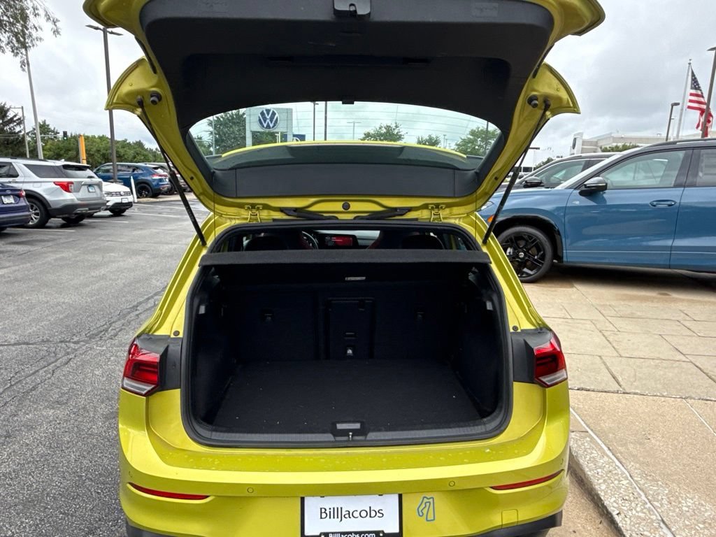 Used 2022 Volkswagen GTI Autobahn FWD image 29