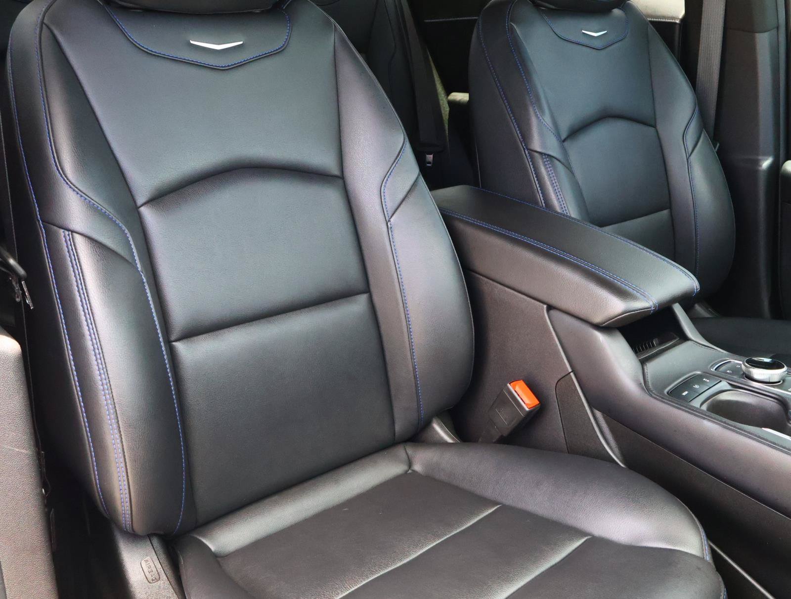 Used 2024 Cadillac XT4 Sport w/ Cold Weather Package FWD image 23