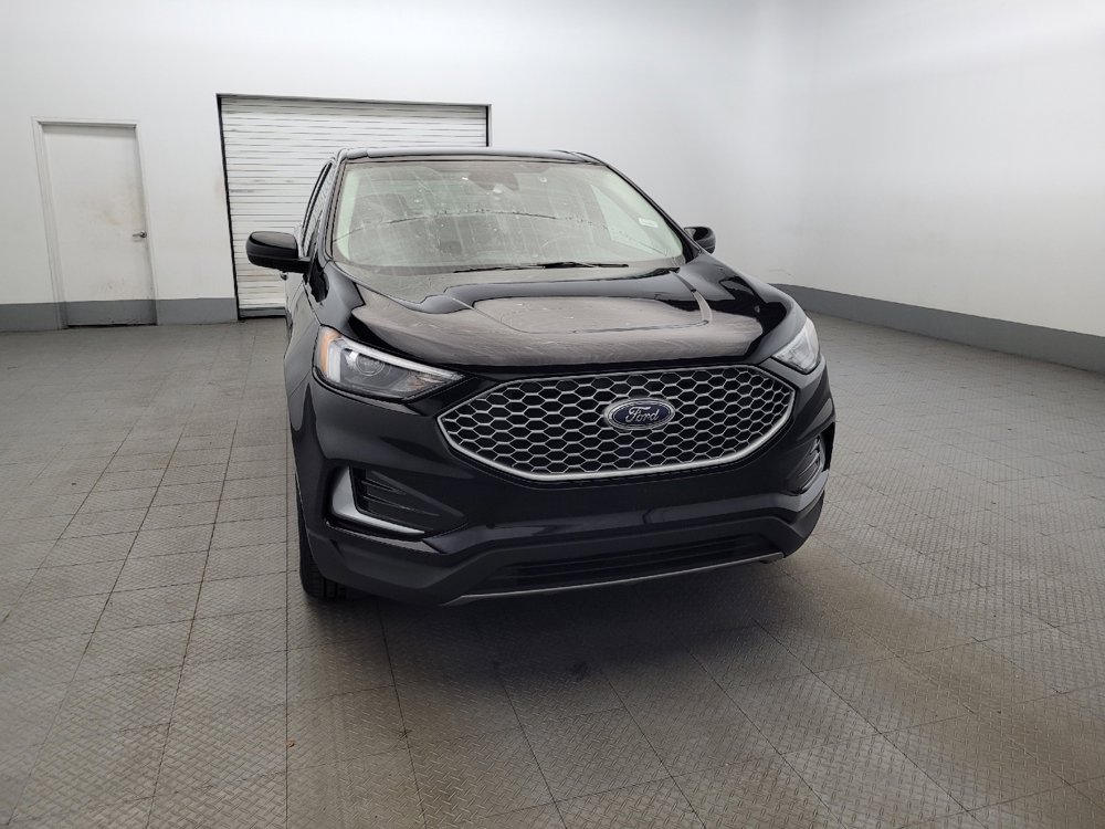 Used 2024 Ford Edge SEL image 14
