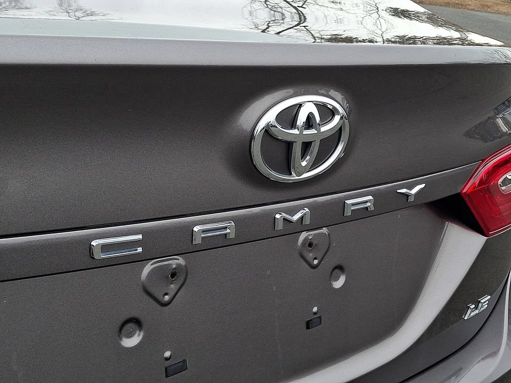 Used 2020 Toyota Camry LE FWD image 30