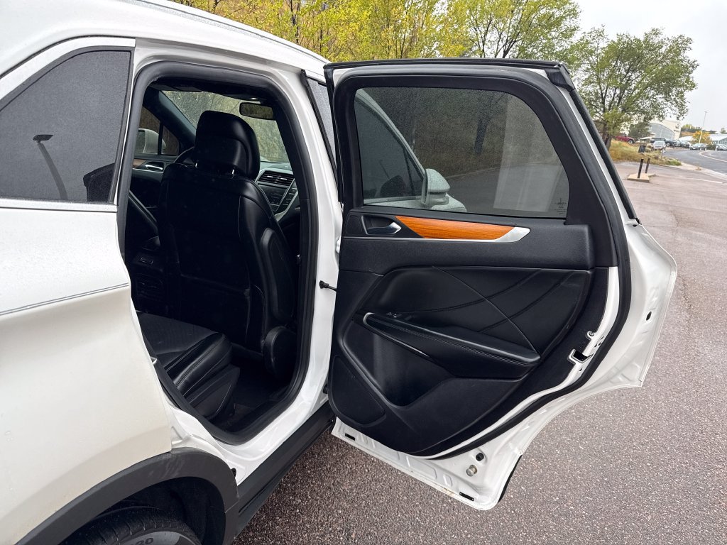 Used 2019 Lincoln MKC Reserve AWD/4WD image 22