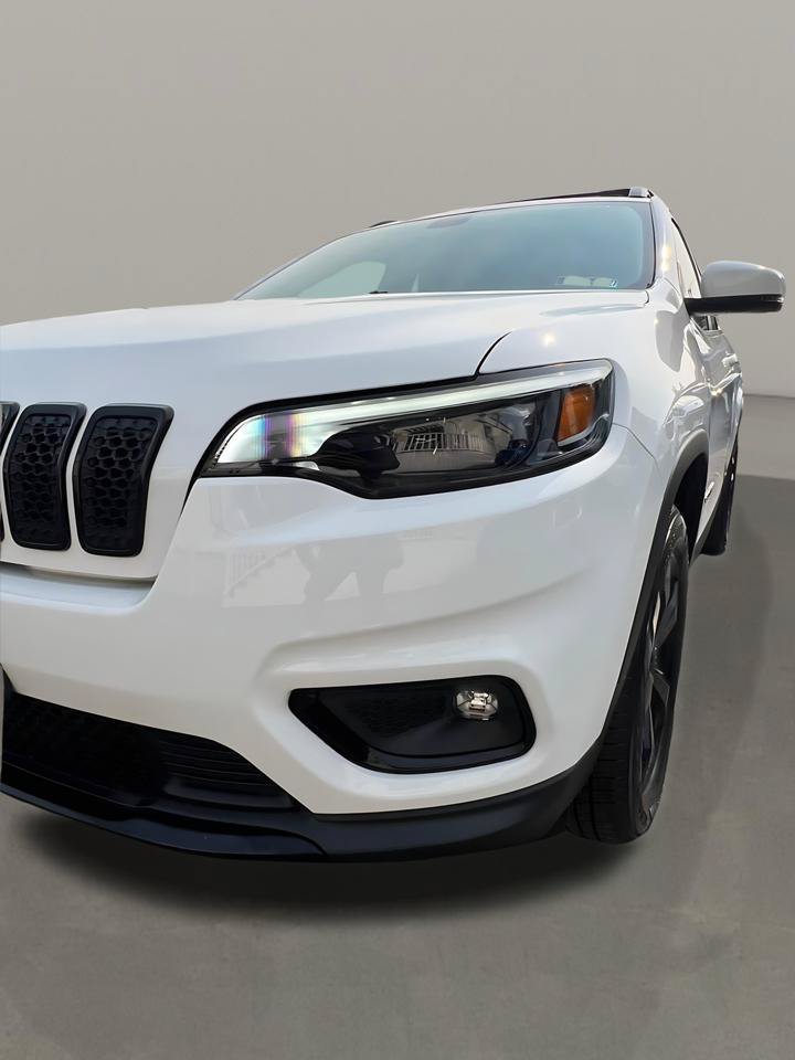 Used 2019 Jeep Cherokee Latitude Plus AWD/4WD image 10