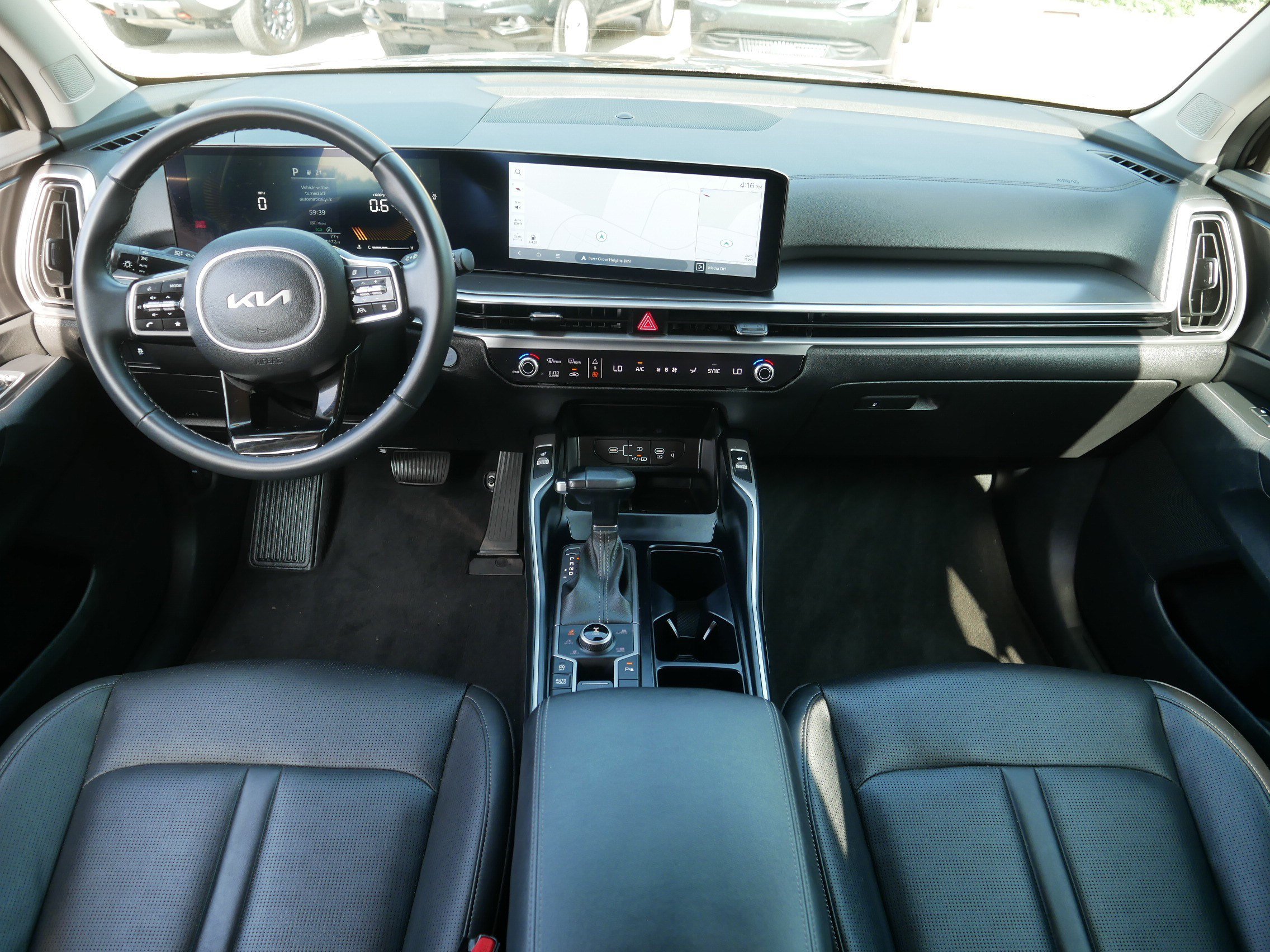 Certified 2024 Kia Sorento S w/ Panoramic Sunroof Package AWD/4WD image 10
