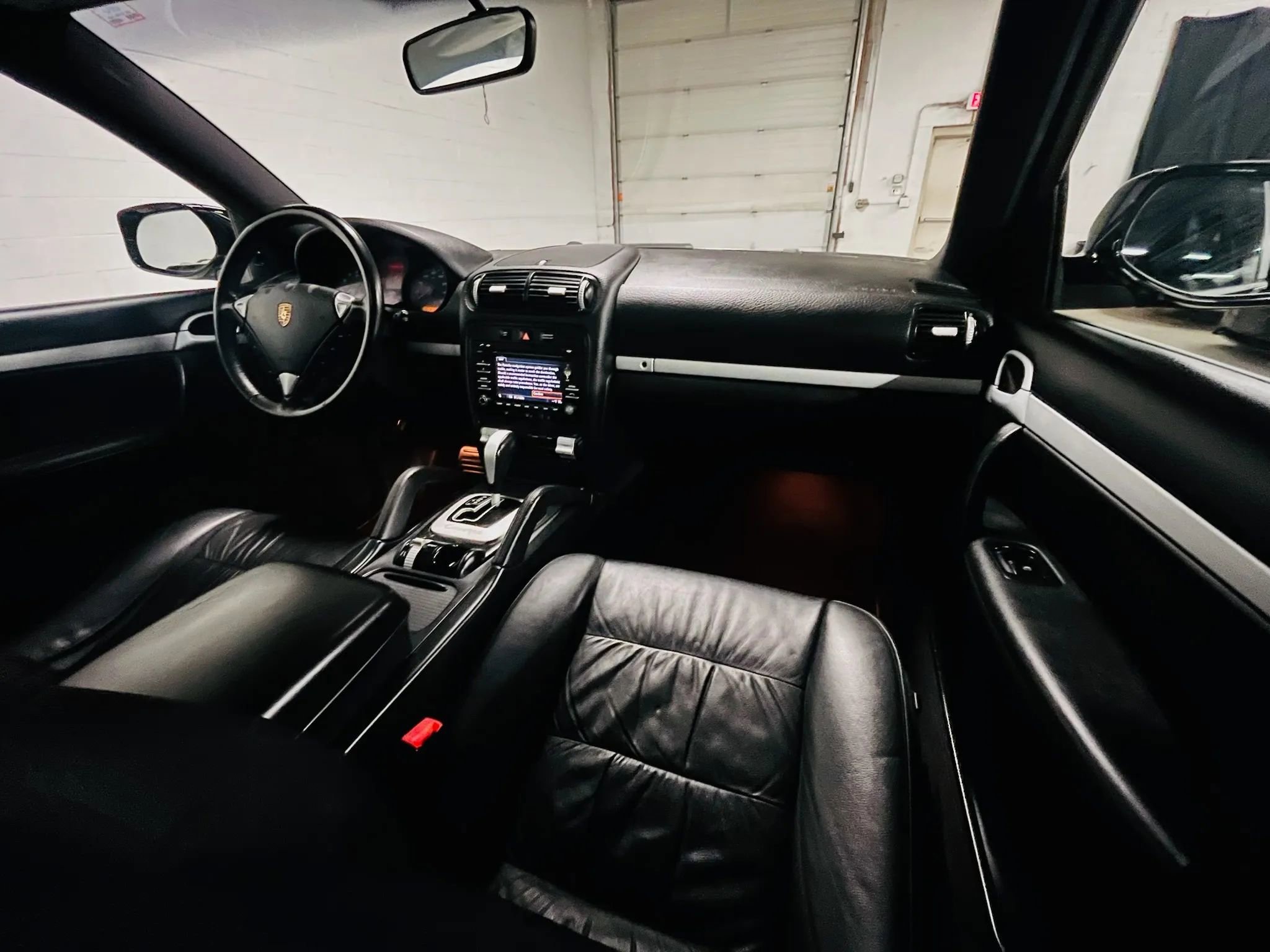 Used 2010 Porsche Cayenne image 13