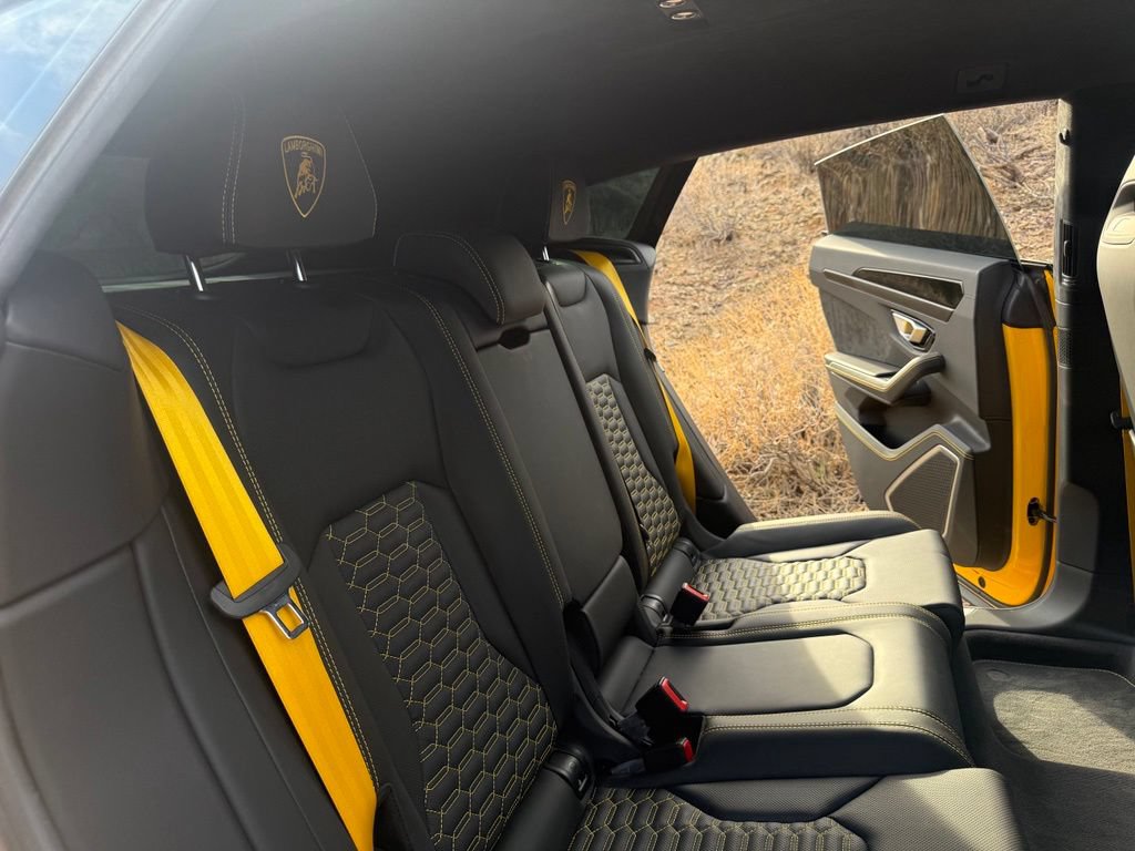 Used 2023 Lamborghini Urus S AWD/4WD image 36