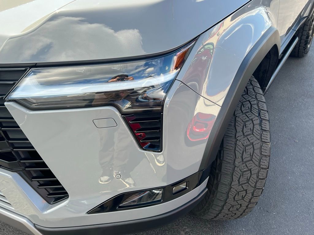 Used 2024 Lexus GX 550 AWD/4WD image 3