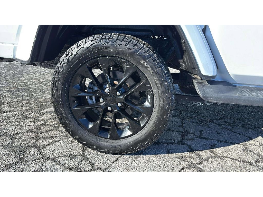 Used 2023 Jeep Gladiator Overland image 24