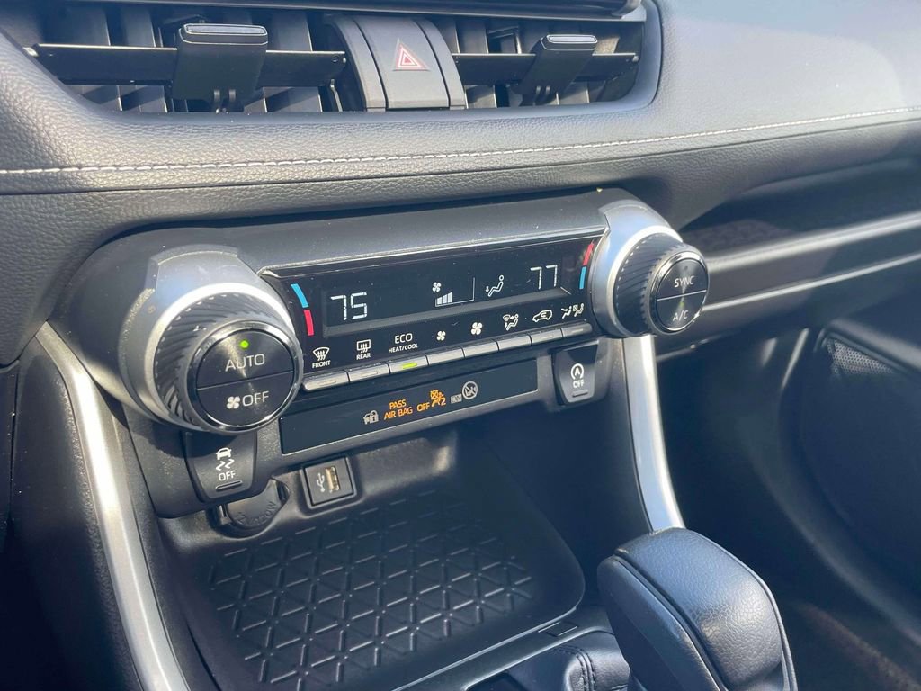 Used 2023 Toyota RAV4 XLE w/ Convenience Package image 31