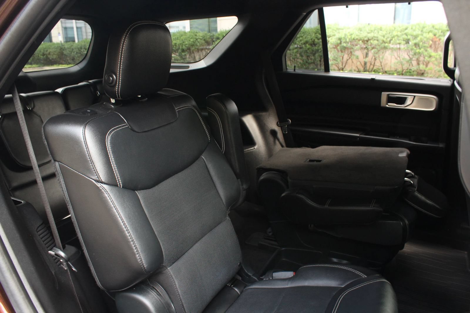 Used 2020 Ford Explorer ST w/ Premium Technology Package AWD/4WD image 20